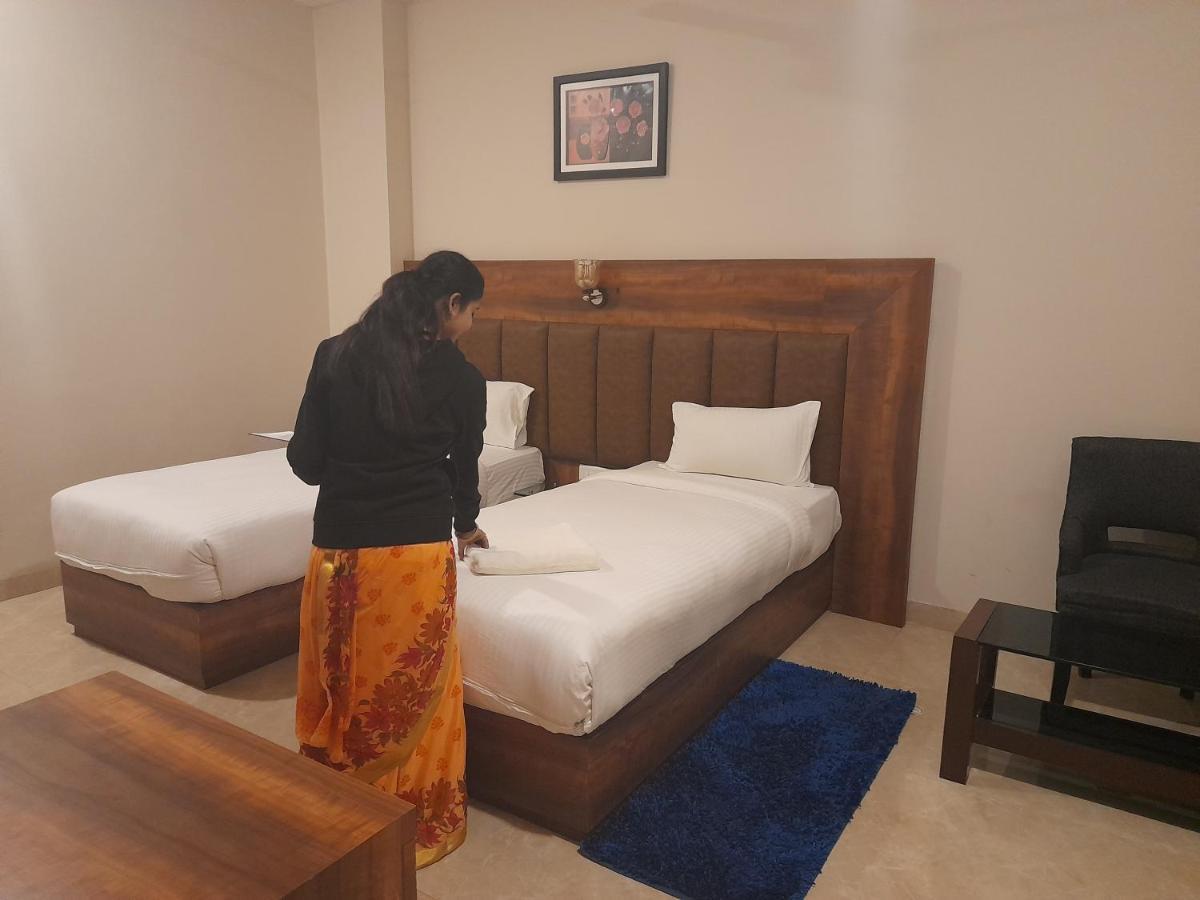 Hotel Radiance Courtyard Varanasi Ngoại thất bức ảnh