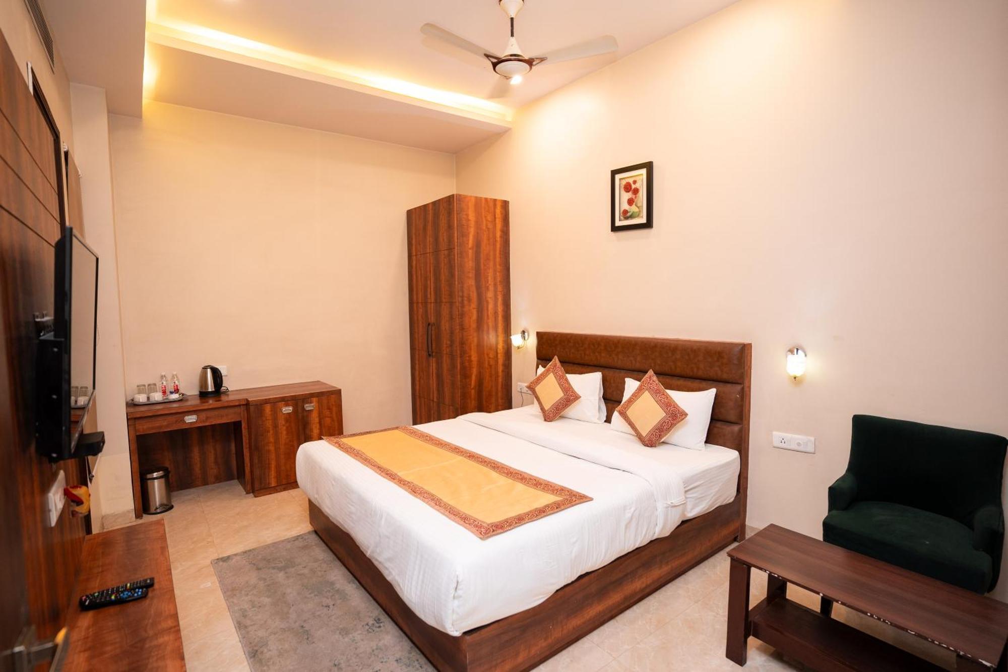 Hotel Radiance Courtyard Varanasi Ngoại thất bức ảnh