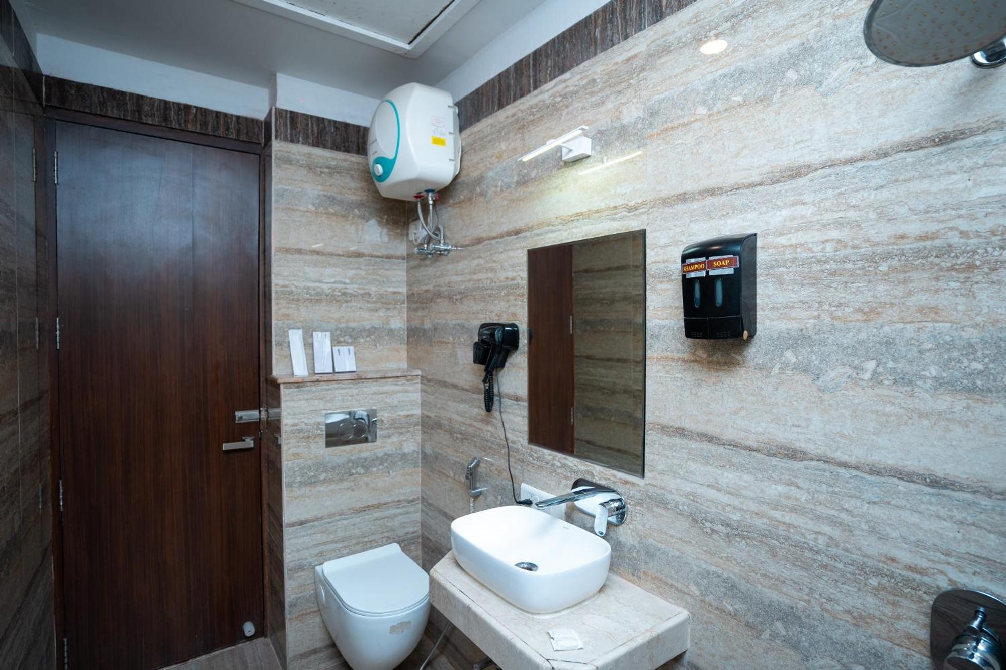 Hotel Radiance Courtyard Varanasi Ngoại thất bức ảnh