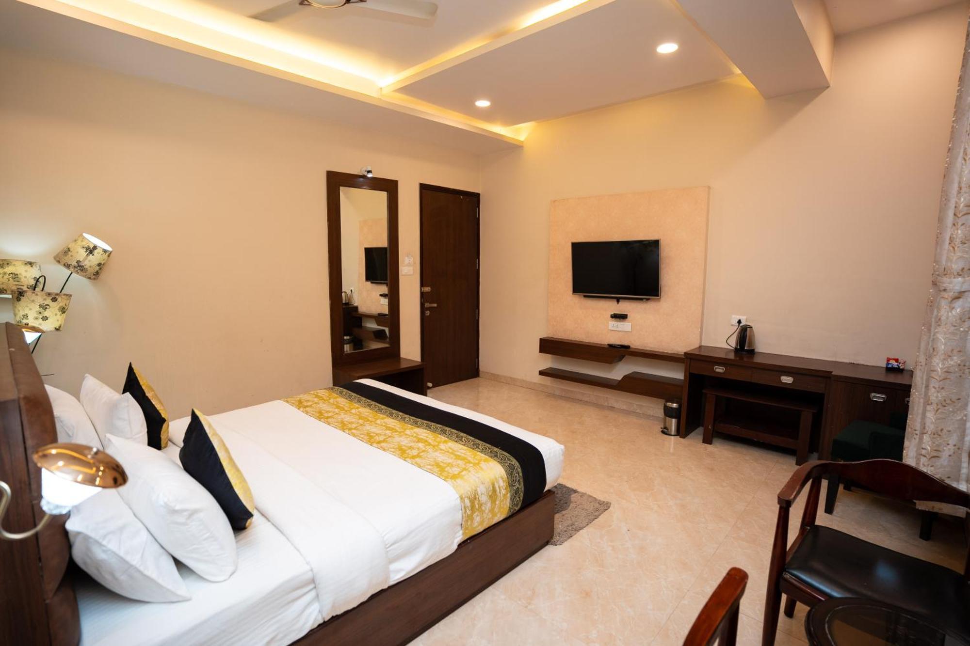 Hotel Radiance Courtyard Varanasi Ngoại thất bức ảnh