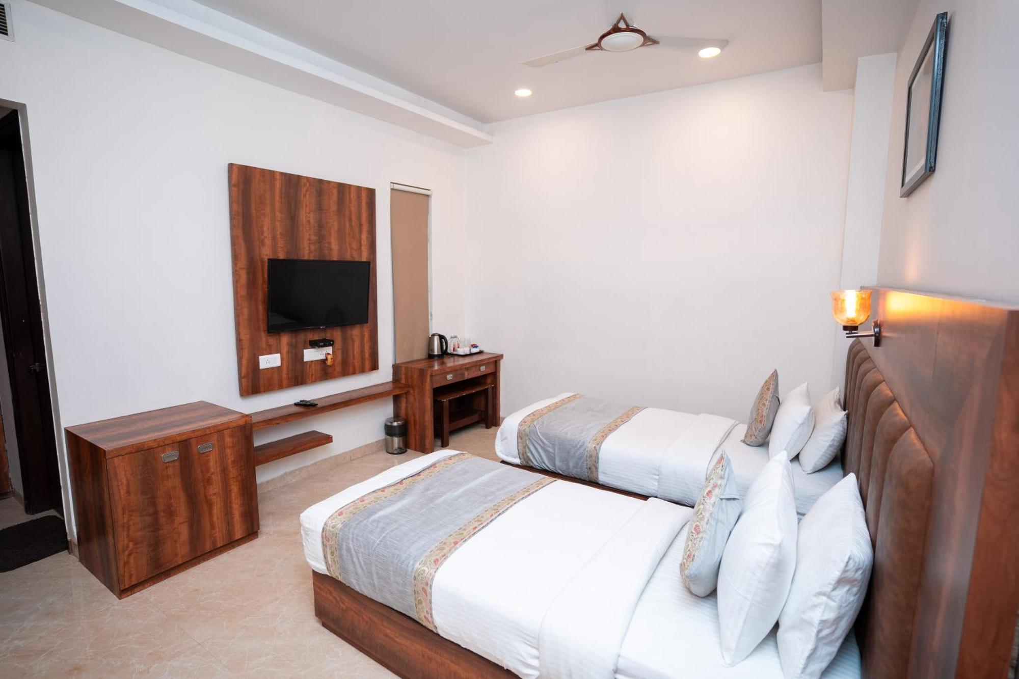 Hotel Radiance Courtyard Varanasi Ngoại thất bức ảnh
