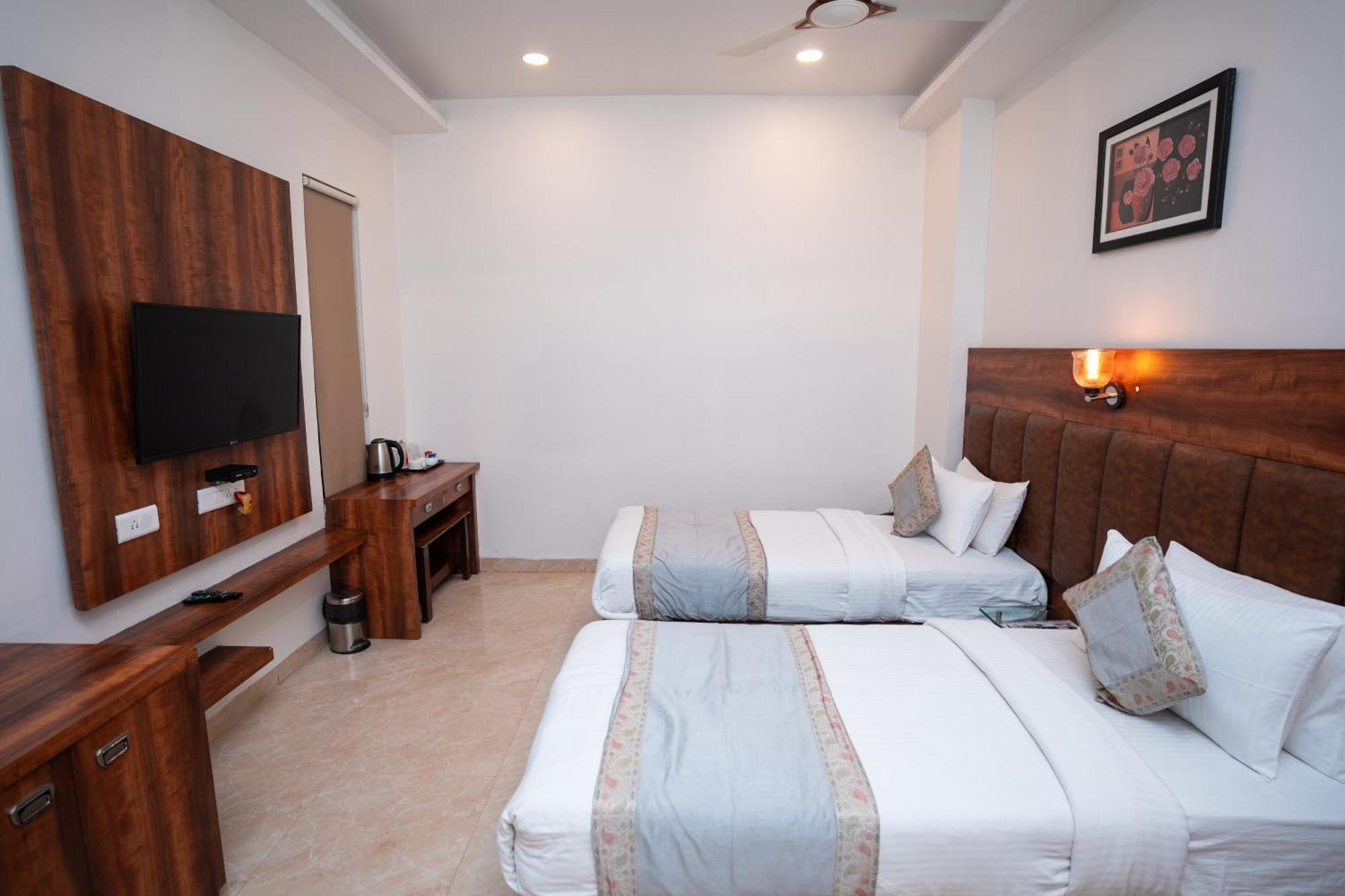 Hotel Radiance Courtyard Varanasi Ngoại thất bức ảnh