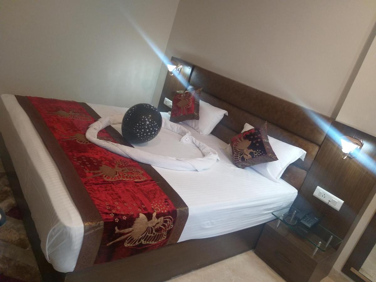 Hotel Radiance Courtyard Varanasi Ngoại thất bức ảnh
